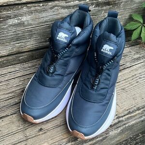 SOREL Out N About ||| Puffy Zip Waterproof Boots